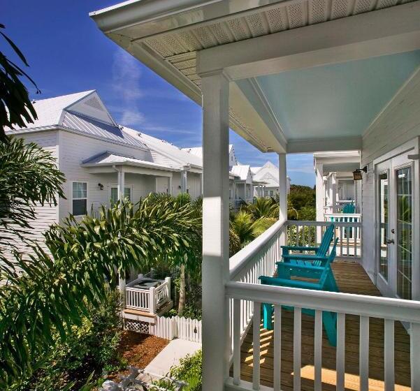 ガーデンビュースイート, Parrot Key Hotel & Villas