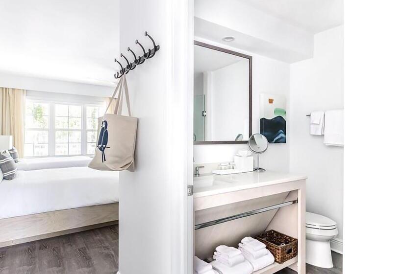 ガーデンビューの３ベッドルームビラ, Parrot Key Hotel & Villas