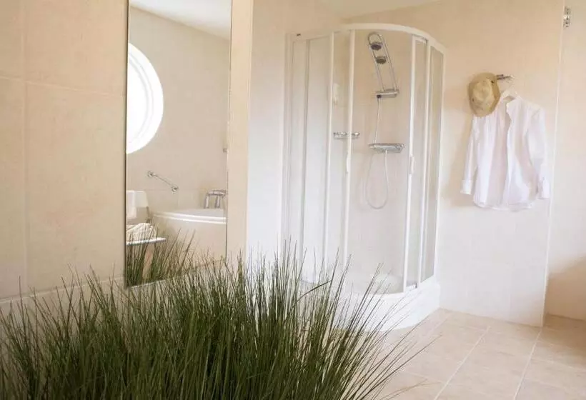 Comfort room with balcony, Strandhotel Bos En Duin