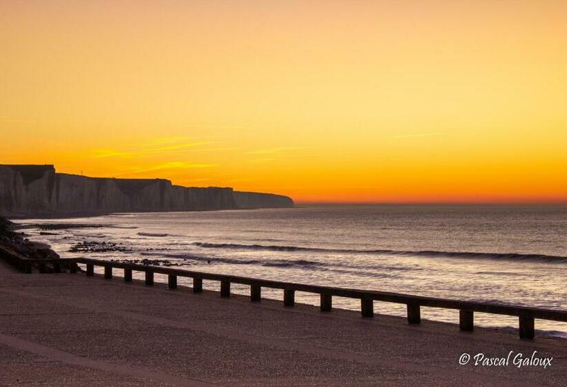 غرفة قياسية, Chambres D Ault