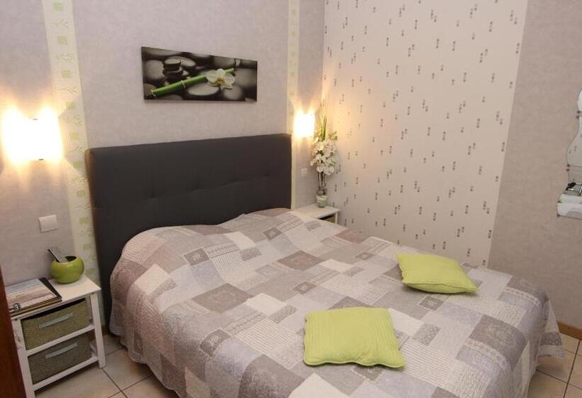 غرفة قياسية, Chambres D Ault