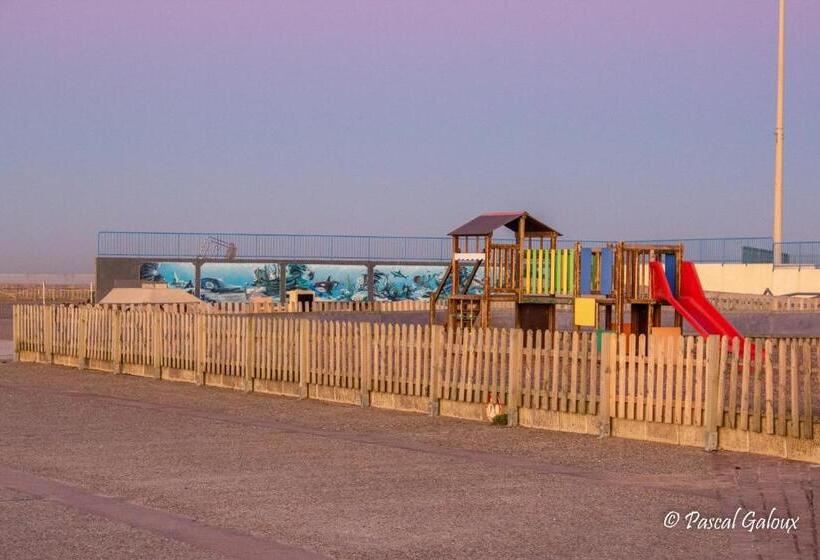 غرفة كومفورت, Chambres D Ault