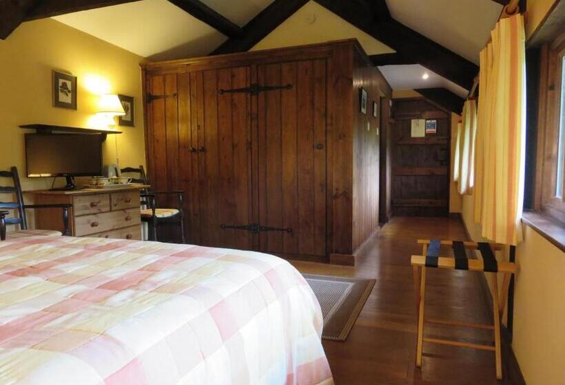デラックスルーム, Combe Lancey Farmhouse B&b