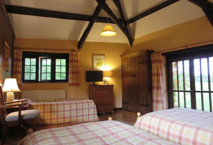 Семейный Номер Вид на Сад, Combe Lancey Farmhouse B&b