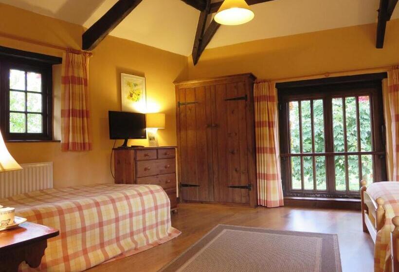 חדר משפחתי נוף לגינה, Combe Lancey Farmhouse B&b