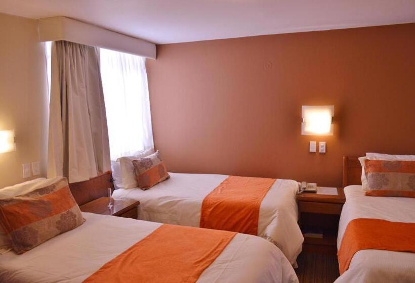 Номер Стандарт Трехместный, La Carolina Inn