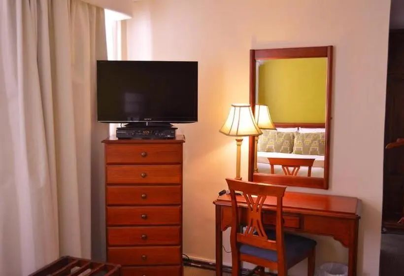 スタンダード４人部屋, La Carolina Inn