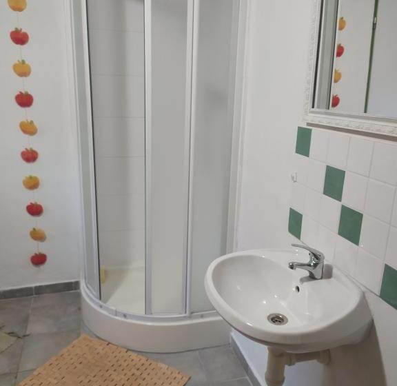 غرفة كلاسيكية ثلاثية, Penzion Tatry