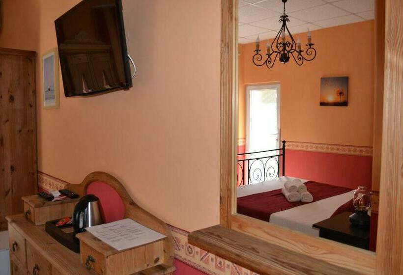 Номер Стандарт с Террасой, Plexus Boutique