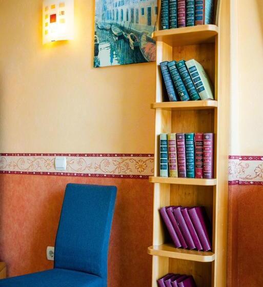 Family Suite, Plexus Boutique