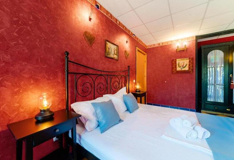 Family Suite, Plexus Boutique