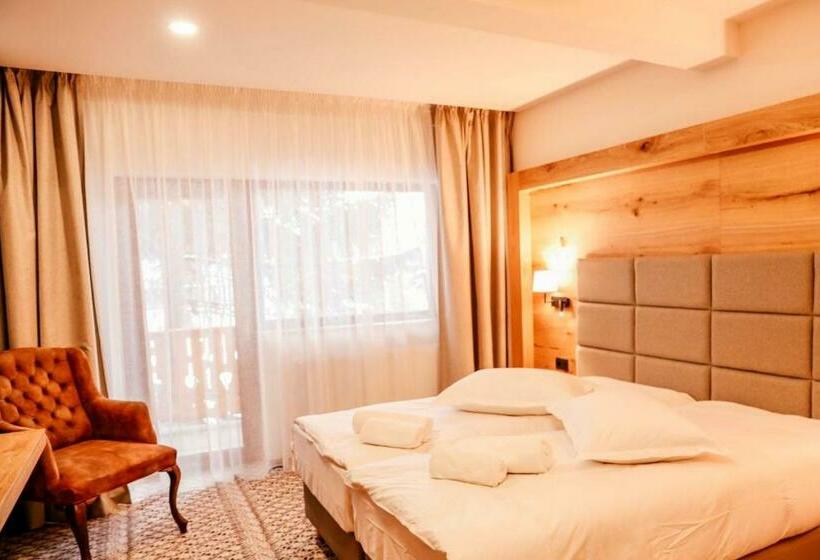 חדר סטנדרט עם מרפסת, Popasul Domnesc Resort& Spa Voronet Vue