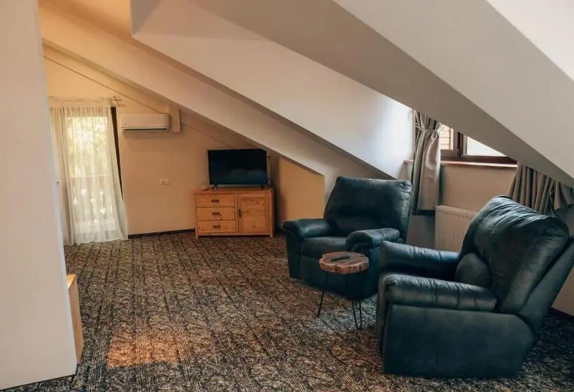 １ベッドルームドゥプレックスアパートメント, Popasul Domnesc  Resort& Spa  Voronet Vue