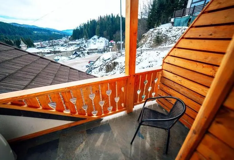 バルコニー付きデラックスルーム, Popasul Domnesc  Resort& Spa  Voronet Vue