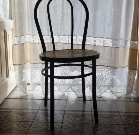 חדר סטנדרט לשלושה, Vecchia Carrucola