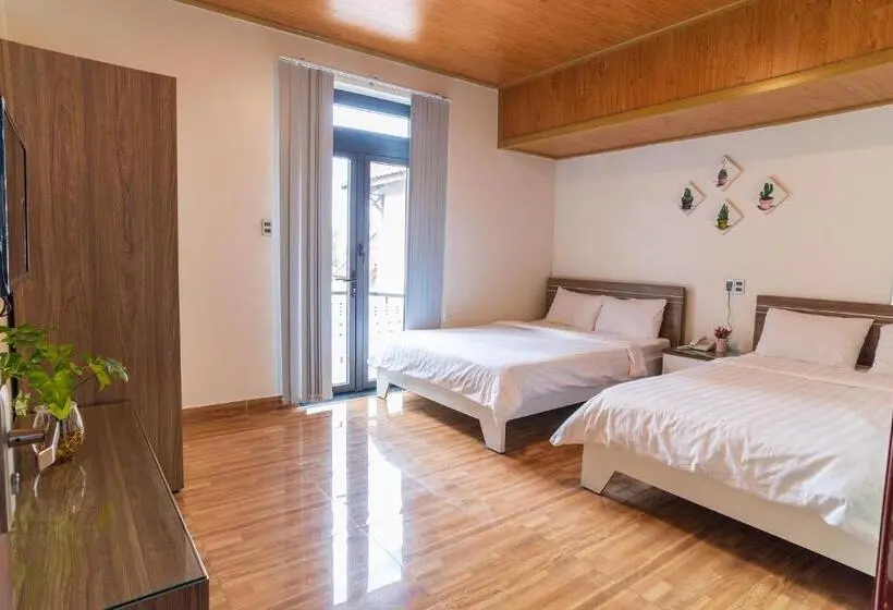اتاق لوکس با چشم‌انداز باغ, Villa đăng Nguyên