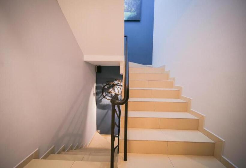 Студия Superior, The Lov Penang