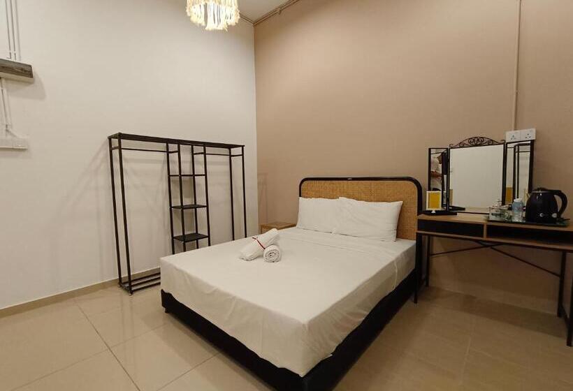 Семейный Номер, The Lov Penang