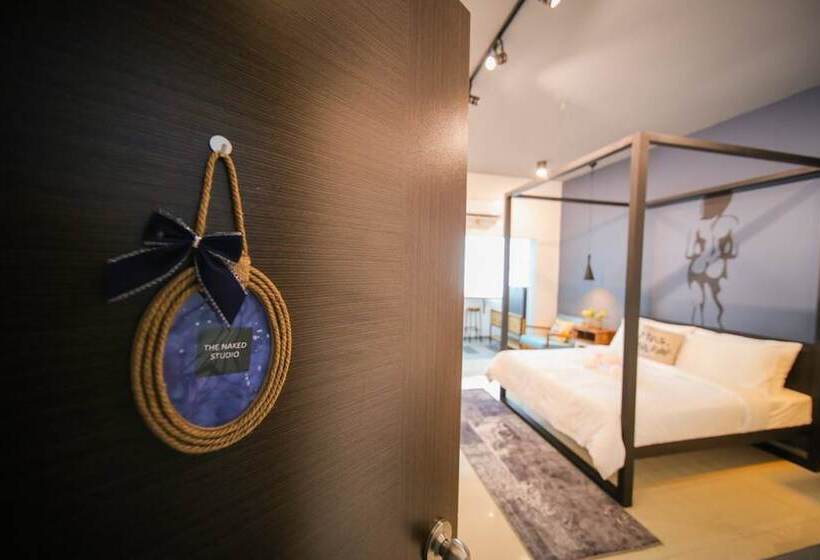 إستوديو قياسى, The Lov Penang