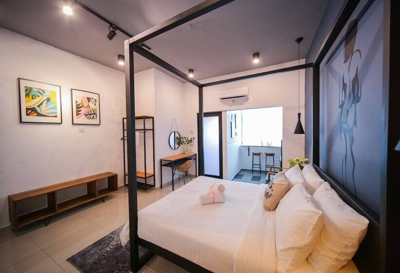 إستوديو قياسى, The Lov Penang