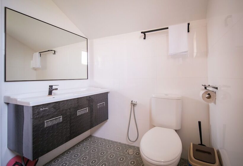 إستوديو قياسى, The Lov Penang