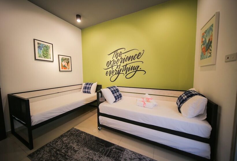 غرفة قياسية, The Lov Penang