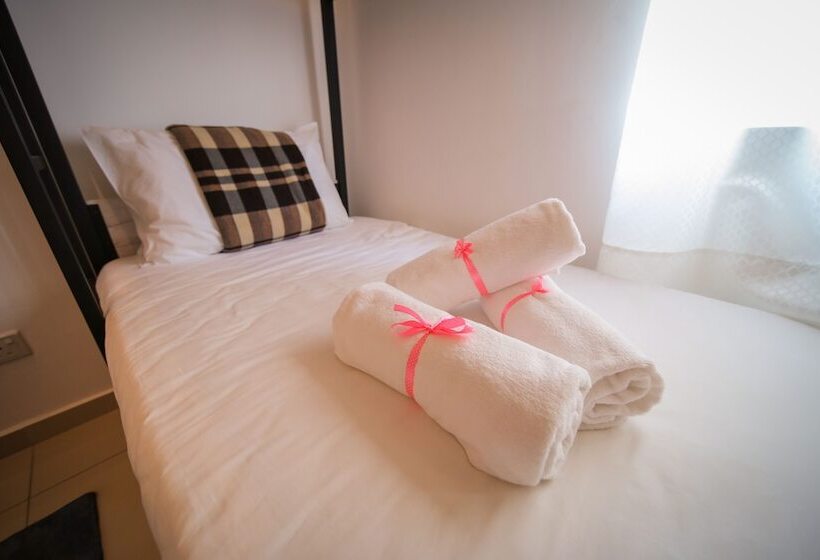 غرفة أساسية, The Lov Penang