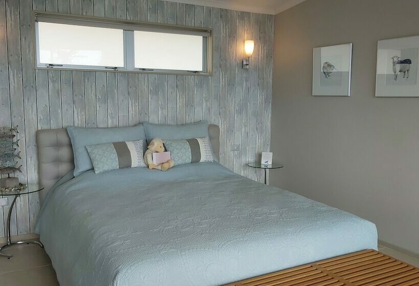 إستوديو قياسى سرير مزدوج, The Bay Lodge