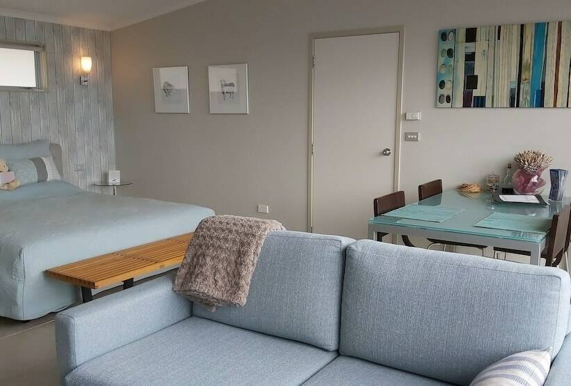 Студия Стандарт Двуспальная Кровать, The Bay Lodge