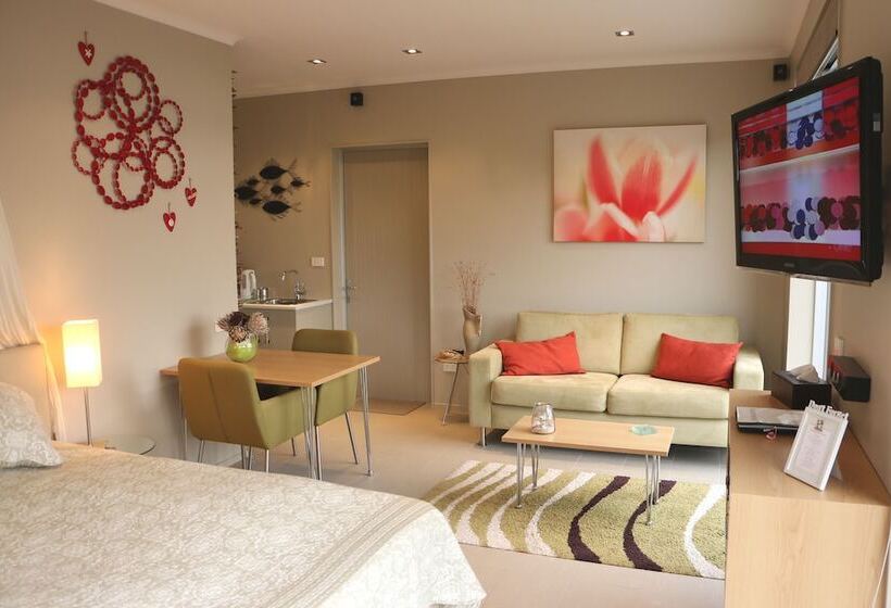 إستوديو قياسى سرير مزدوج, The Bay Lodge