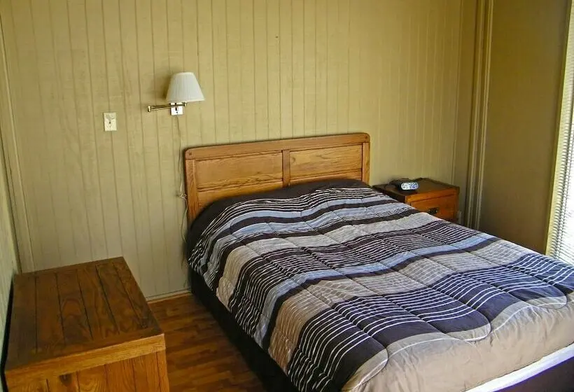 キャビン, Lake Myers Rv & Camping Resort