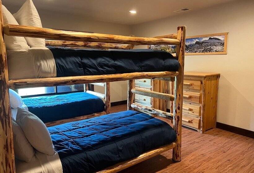 كابينة ديلوكس, Glacier Homestead