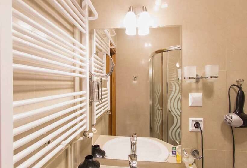 اتاق استاندارد سه نفره, Apartamenty Kajzer