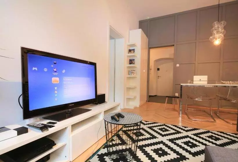 1 Bedroom Apartment City View, Bracka 15   Main Square Apartments