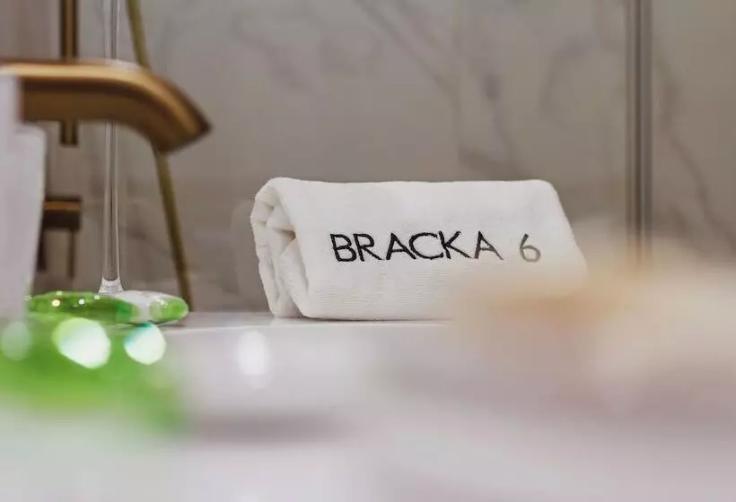 استودیوی سوپریور, Apartamenty Bracka 6