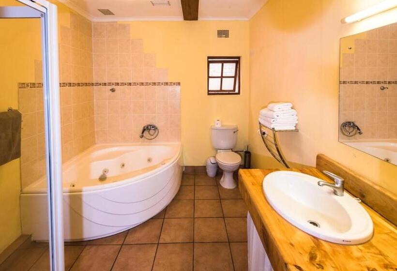 豪华房间带漩涡浴缸, French Lodge International