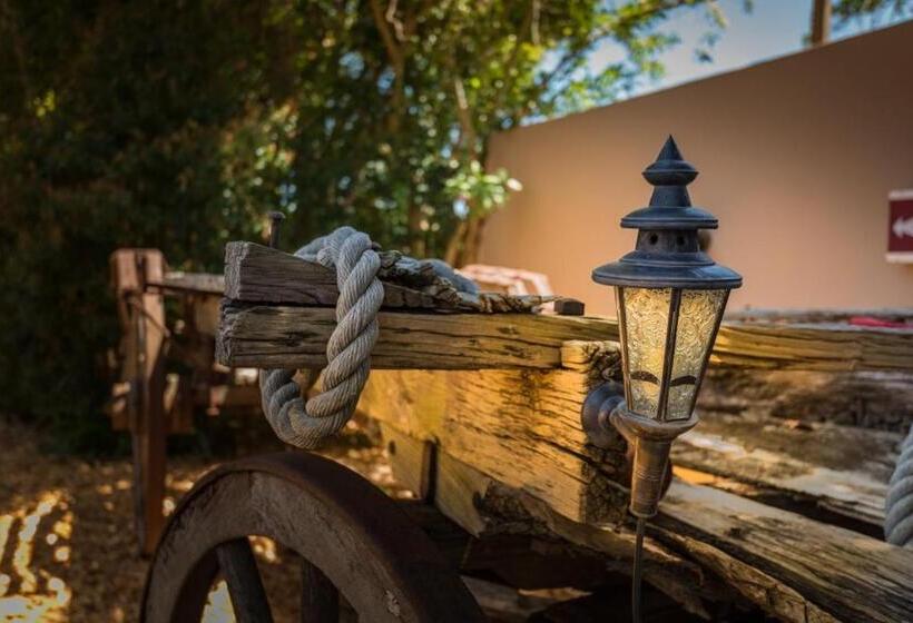 豪华房间带漩涡浴缸, French Lodge International