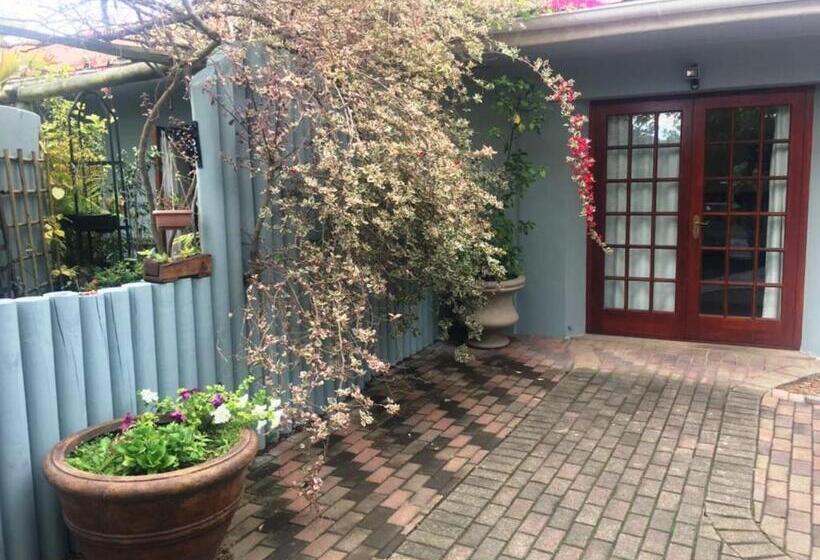 豪华房间带漩涡浴缸, French Lodge International