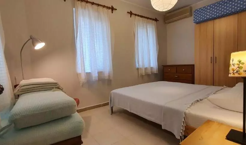 آپارتمان 1 خوابه با چشم‌انداز باغ, A&b Home