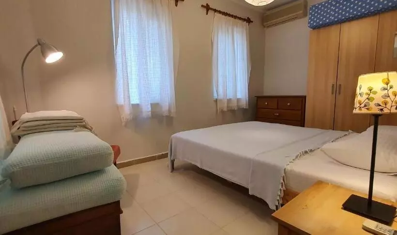 آپارتمان 1 خوابه با چشم‌انداز باغ, A&b Home