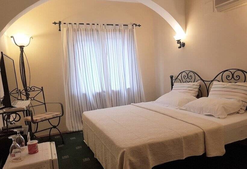 Номер Стандарт, A&b Home