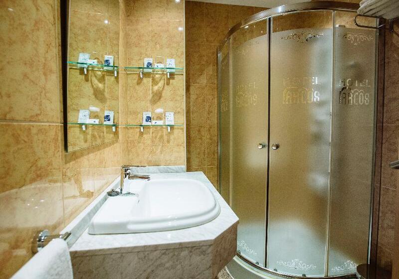 4인용 스탠다드 룸, Arcos Catedral