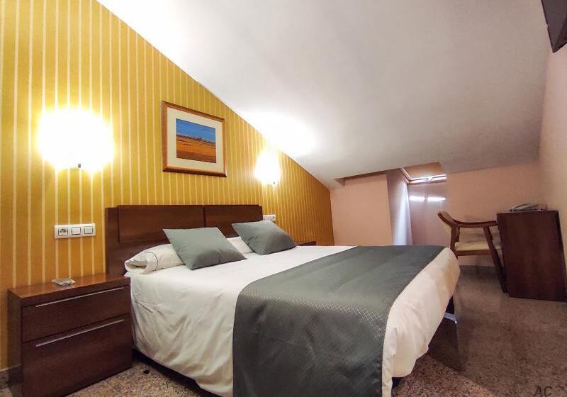 스탠다드 싱글 룸, Arcos Catedral