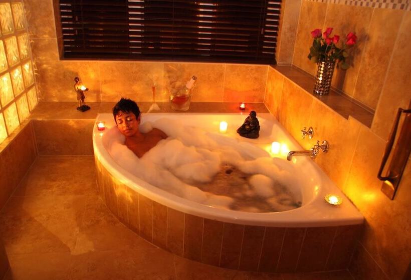 اتاق لوکس, Avatara