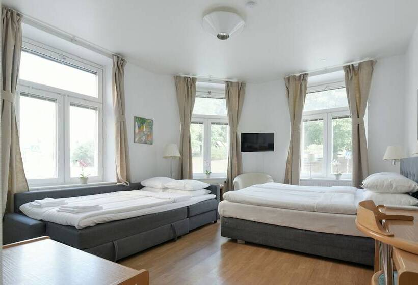 غرفة قياسية رباعية, Bema