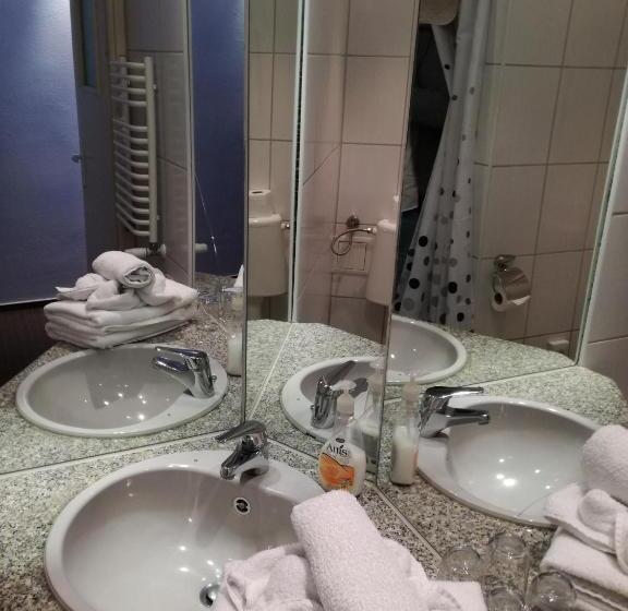 Номер Стандарт, Corum