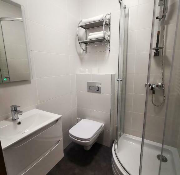 חדר סטנדרט יחיד, Daria