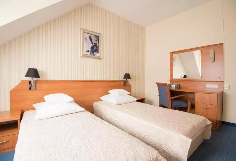Chambre Triple Standard, Daria
