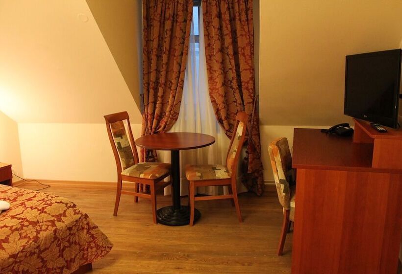 غرفة قياسية, Enjoy Inn