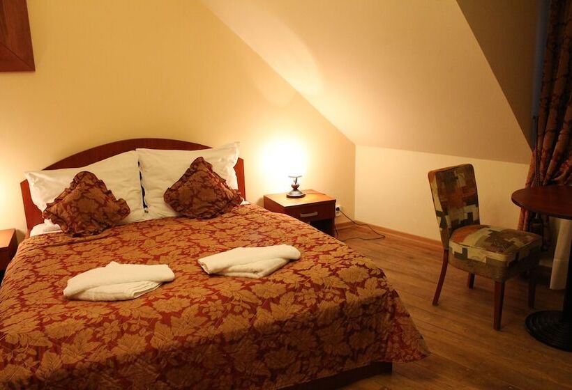 غرفة قياسية, Enjoy Inn